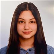 Persona responsable y organizada. Imparto clases a estudiantes con dificultades en áreas como el dibujo técnico.